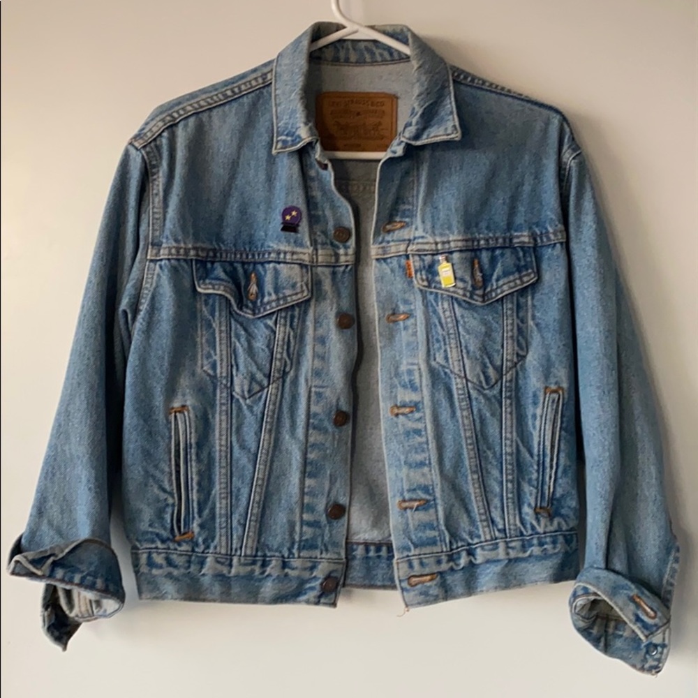 Levi’s vintage light wash jean jacket size medium